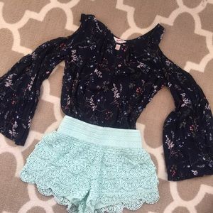 Mint scalloped crochet shorts